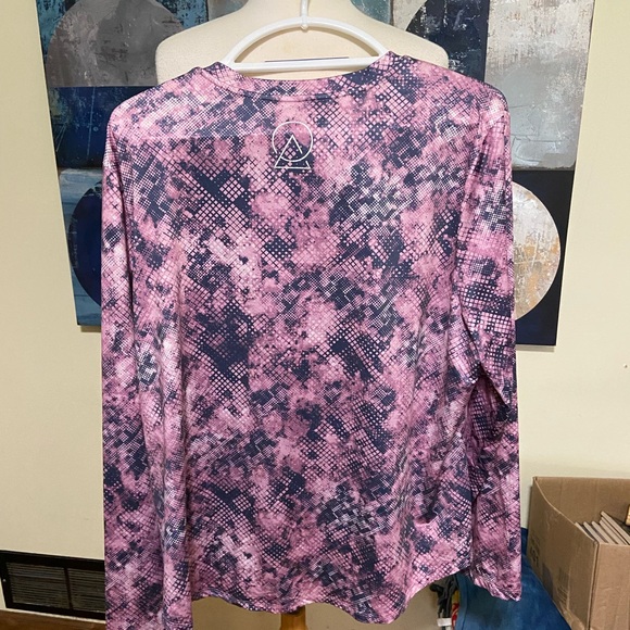 Top - Picture 3 of 5